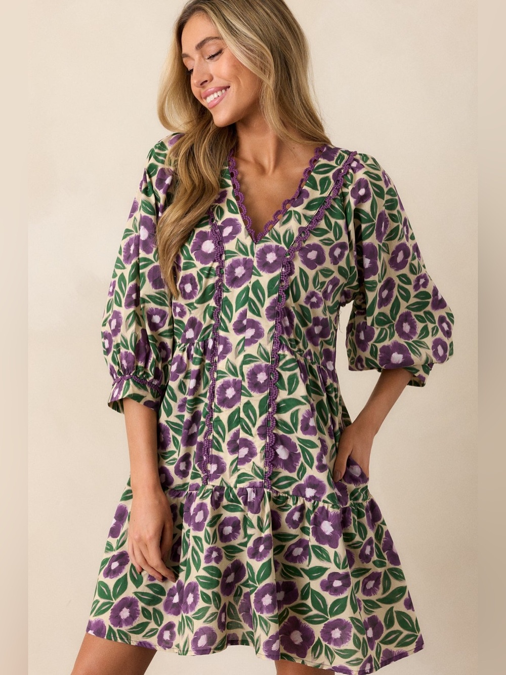 Entro 
Floral Purple & Green V-Neck Dress